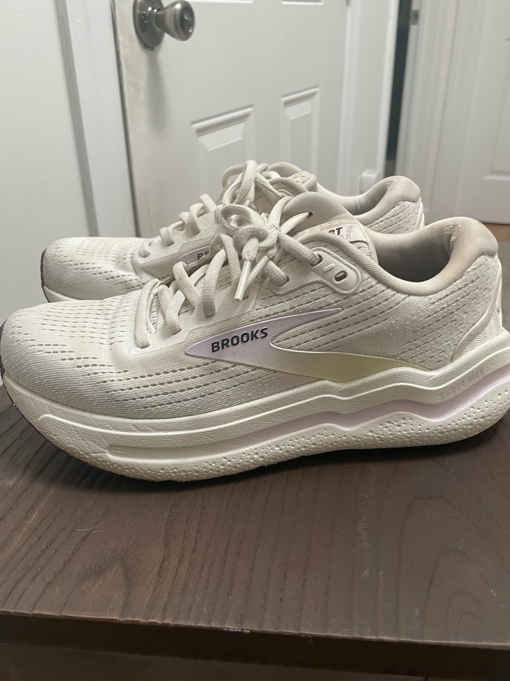 Brooks Ghost Max 2 sneakers